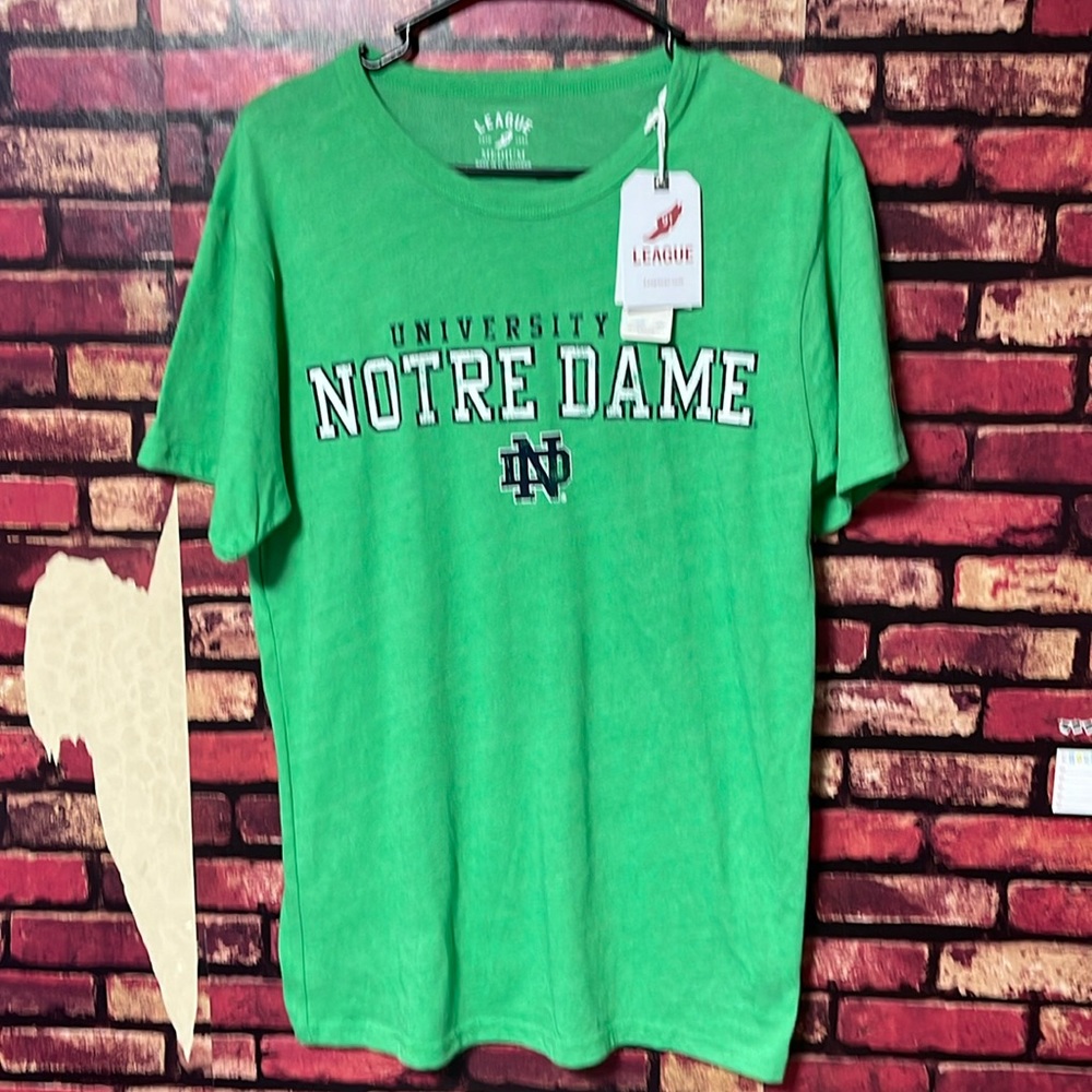 University of Nortre Dame t shirt size medium green